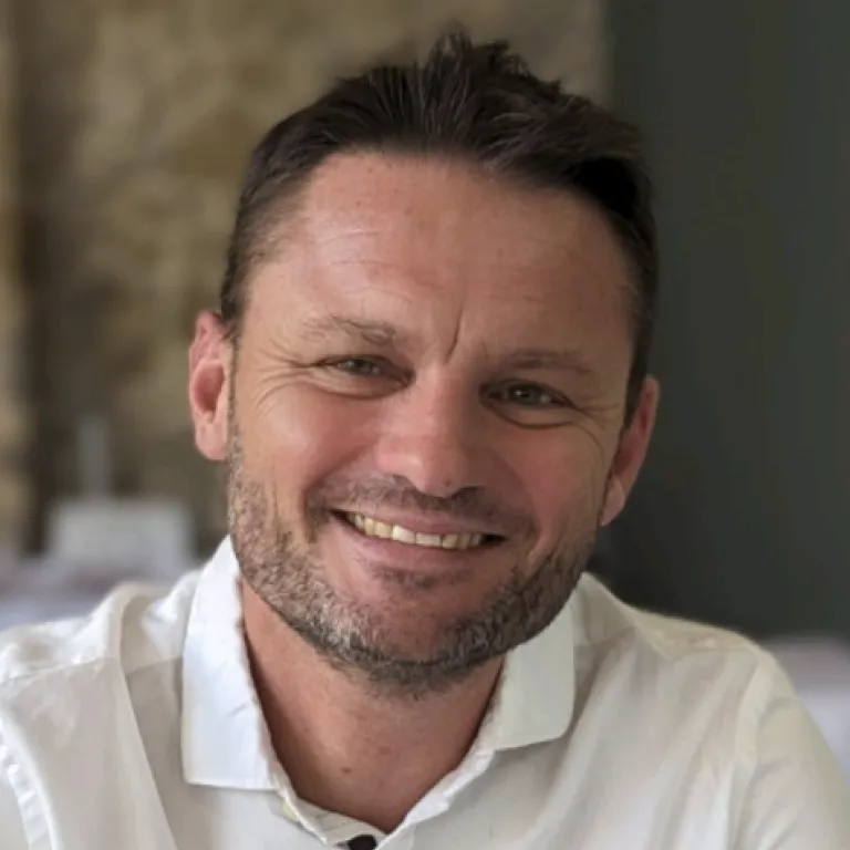 Interview de Arnaud Maes de Montpellier Management : Stratégies digitales et intelligence artificielle au service du e-tourisme